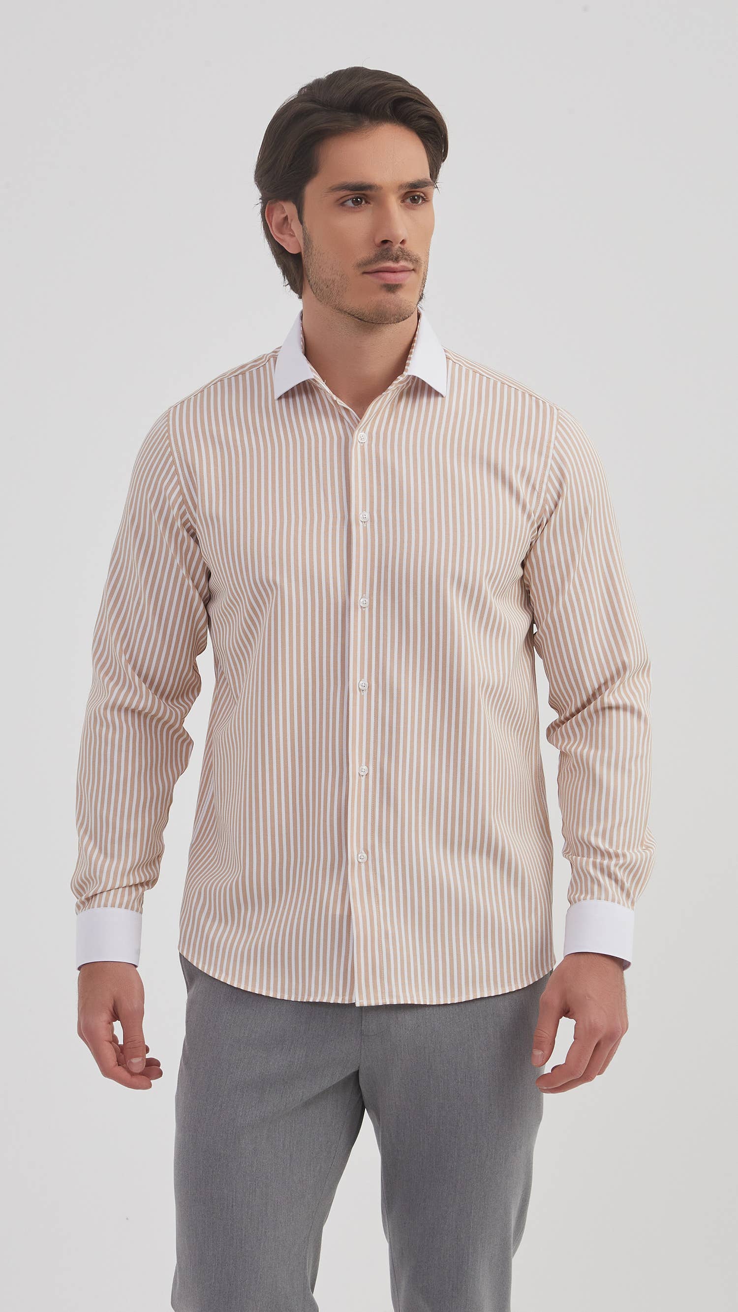Camicia comfort a righe beige