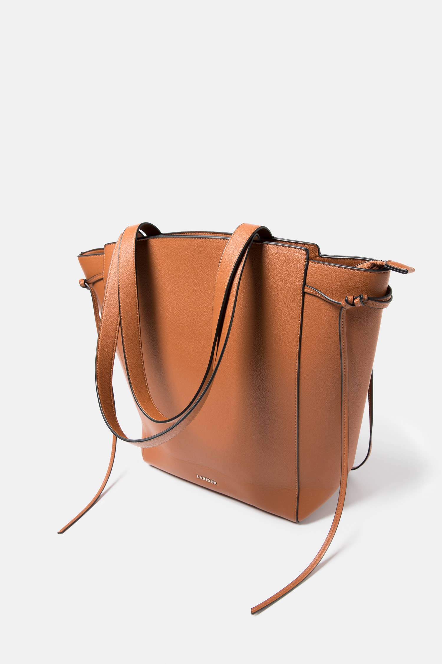 Borsa shopper in pelle sintetica con doppi manici e tracolla