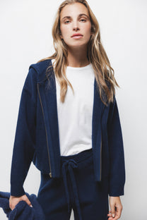 Giacca in maglia con cappuccio e zip