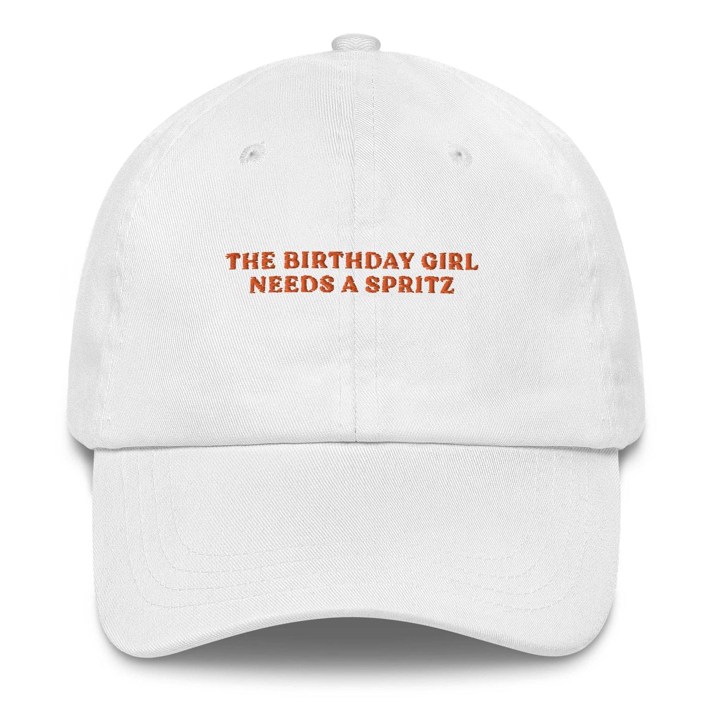 Cappellino dad hat ricamato “The Birthday Girl Needs a Spritz”