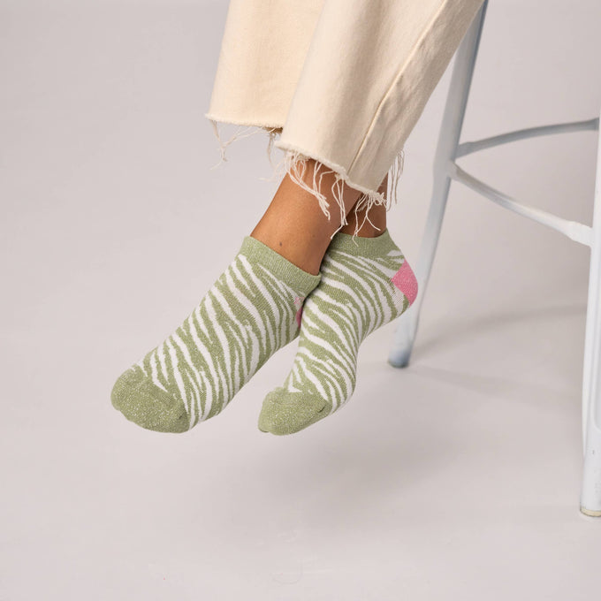 Calzini bassi glitterati zebrati in cotone pettinato verde e bianco