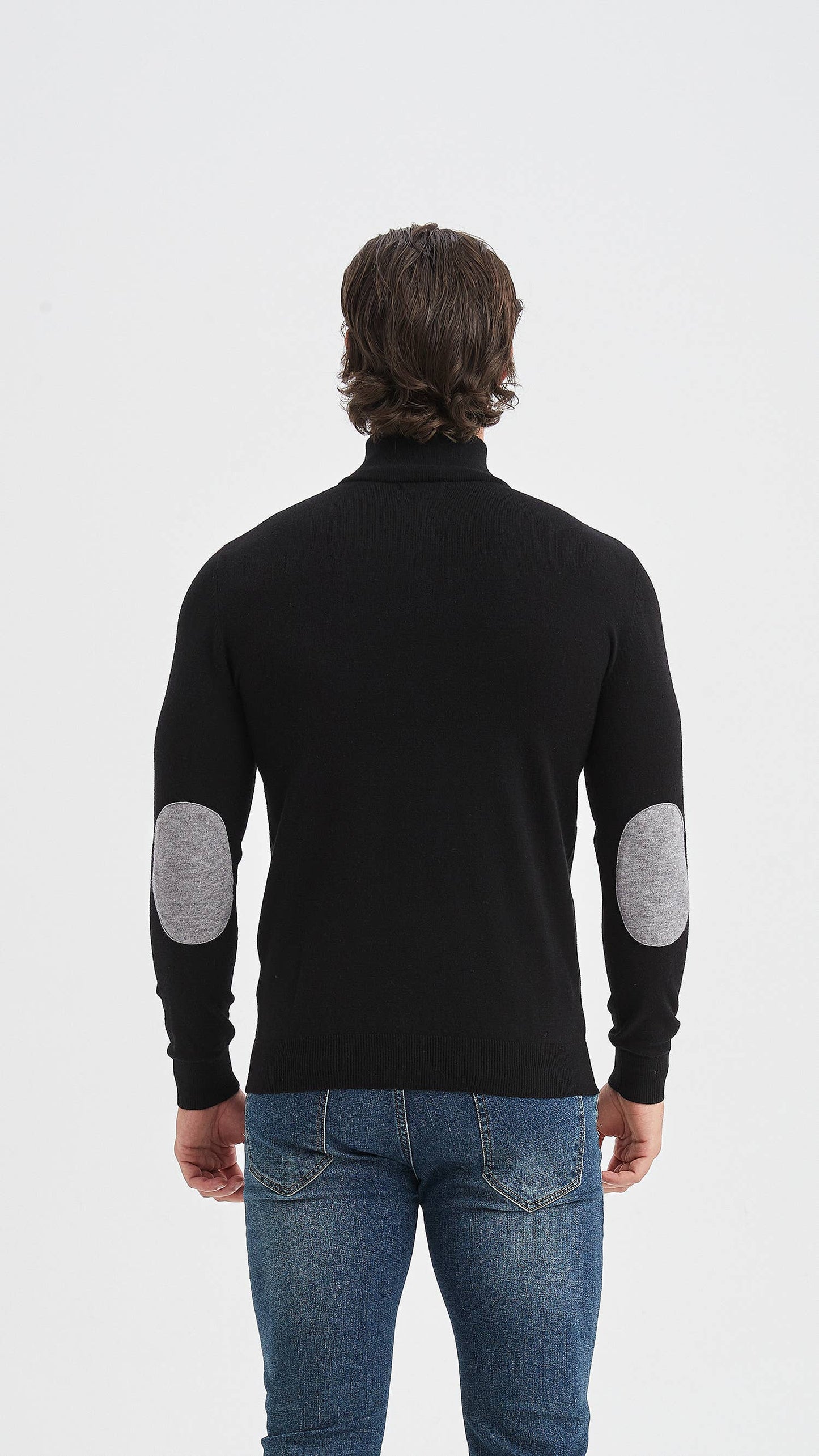 Maglione nero con collo alto e mezza zip con gomitiere