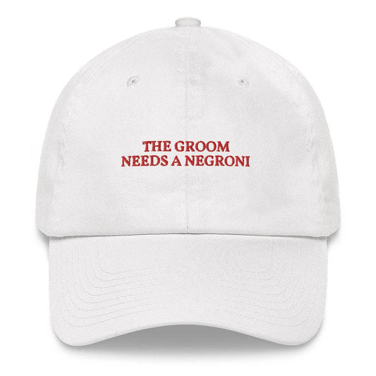 Cappellino dad hat ricamato “The Groom Needs a Negroni”
