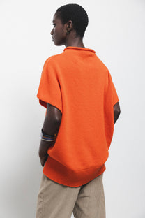 Maglione in lana a collo alto con maniche a pipistrello