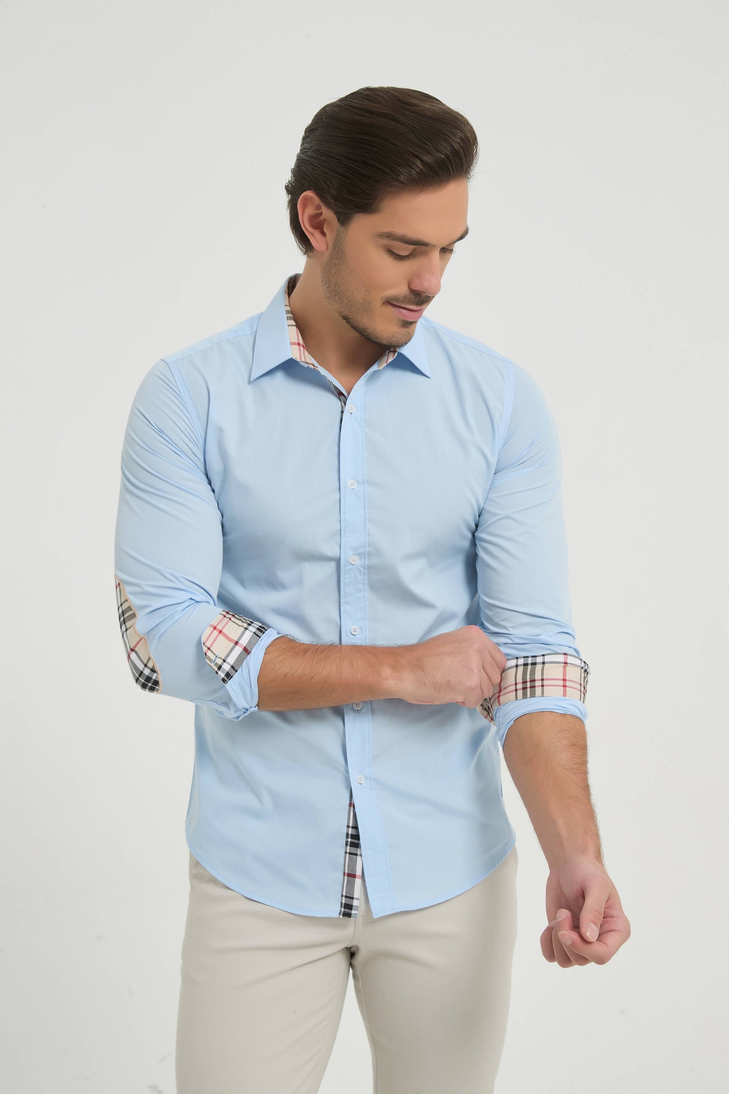 Camicia slim fit azzurro cielo con toppe ai gomiti