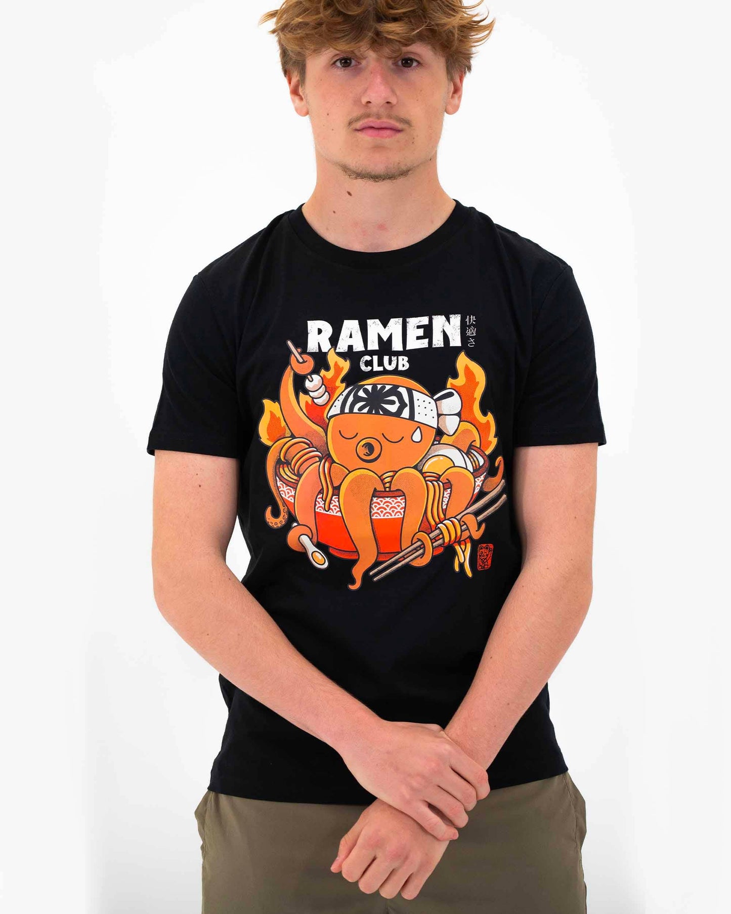 T-shirt Ramen Club con stampa grafica