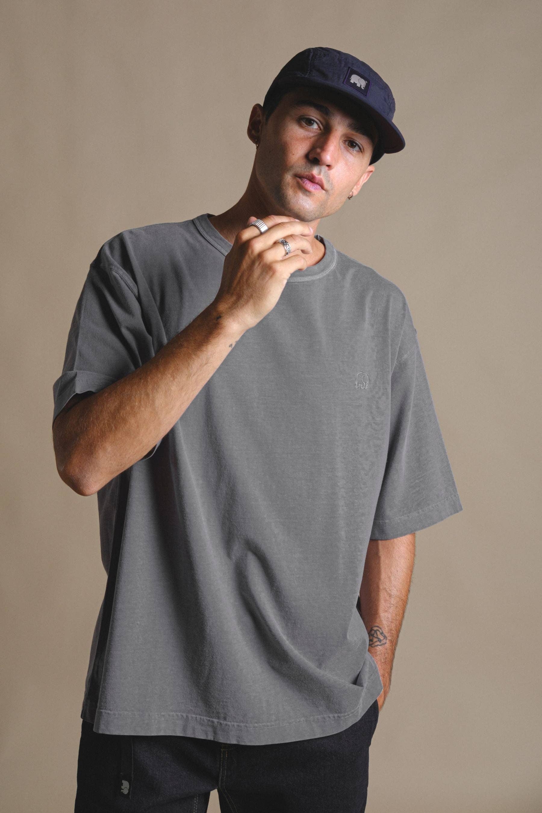T-shirt oversize pesante tinta a pigmento color peltro