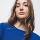 Maglione in maglia rasata blu con girocollo