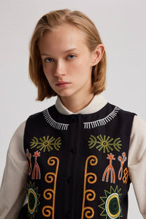 Gilet in lino ricamato