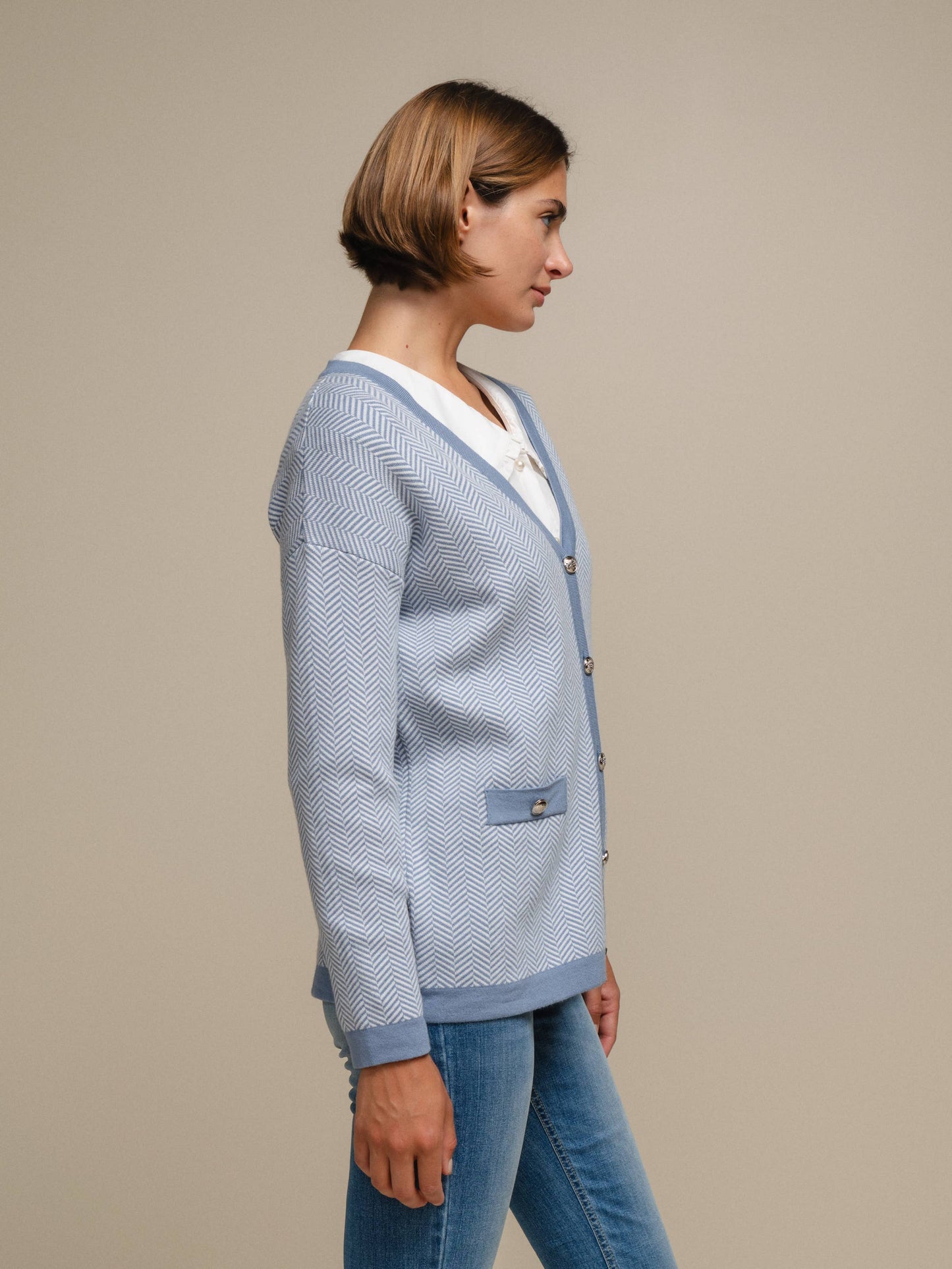 Cardigan in maglia a spina di pesce con bottoni