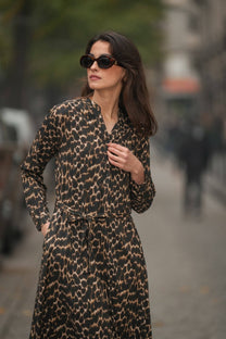 Abito midi animalier in viscosa con cintura