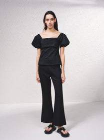 Blusa con scollo quadrato e maniche a sbuffo
