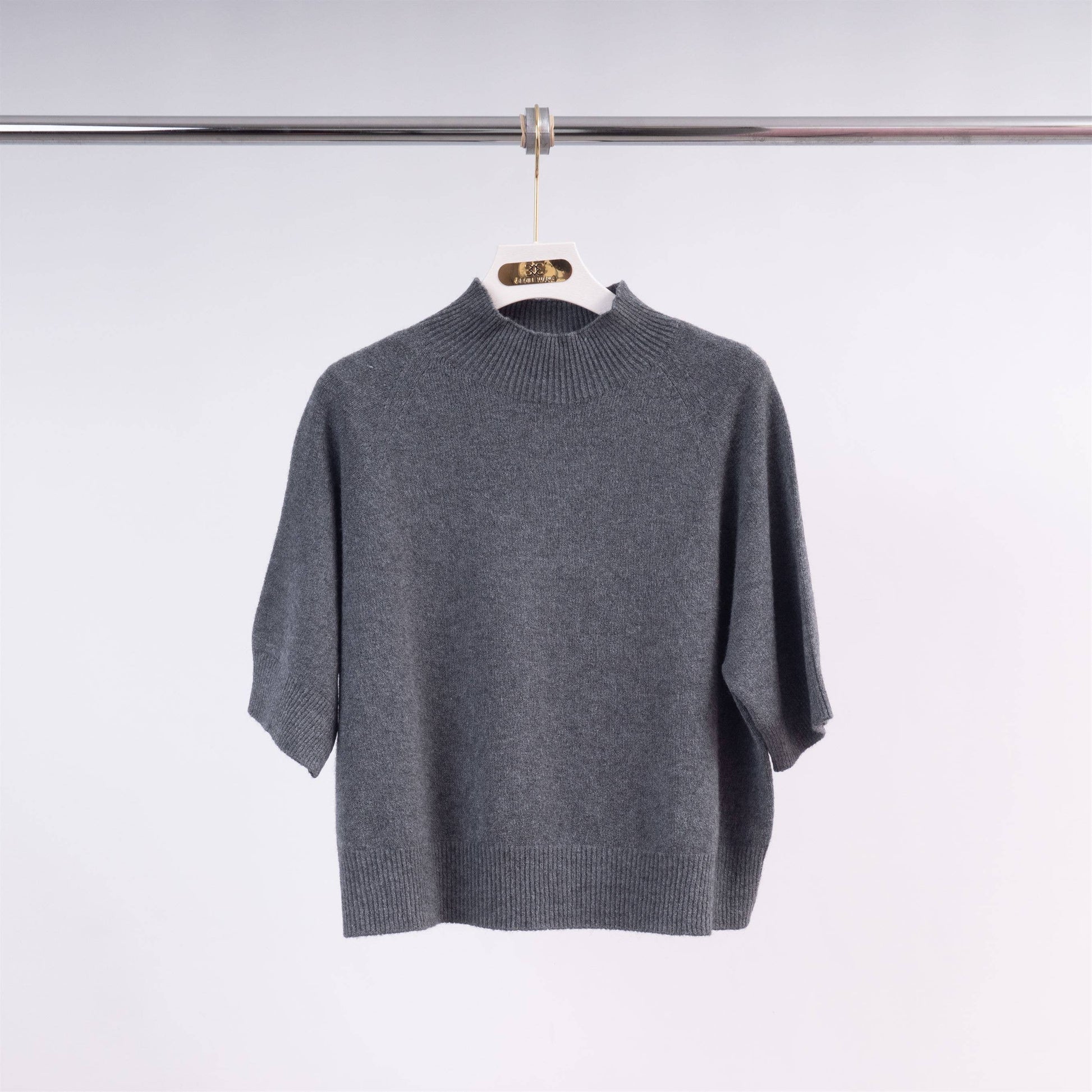 Maglione girocollo in maglia a maniche corte