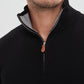 Maglione nero con collo alto e mezza zip con gomitiere