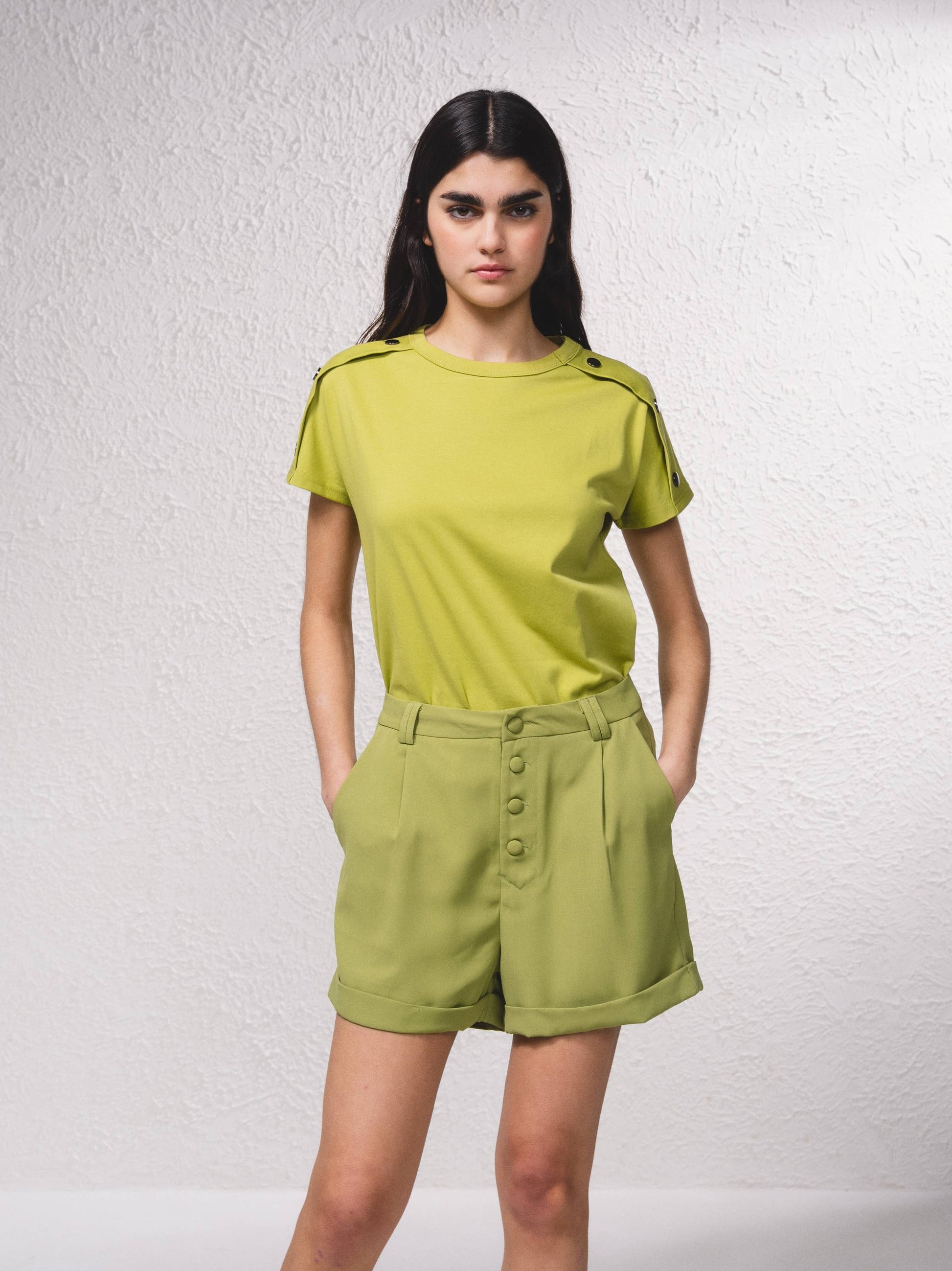 Shorts bermuda a vita alta con bottoni