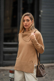 Maglia in Lana e Cashmere con Collo a Cascata
