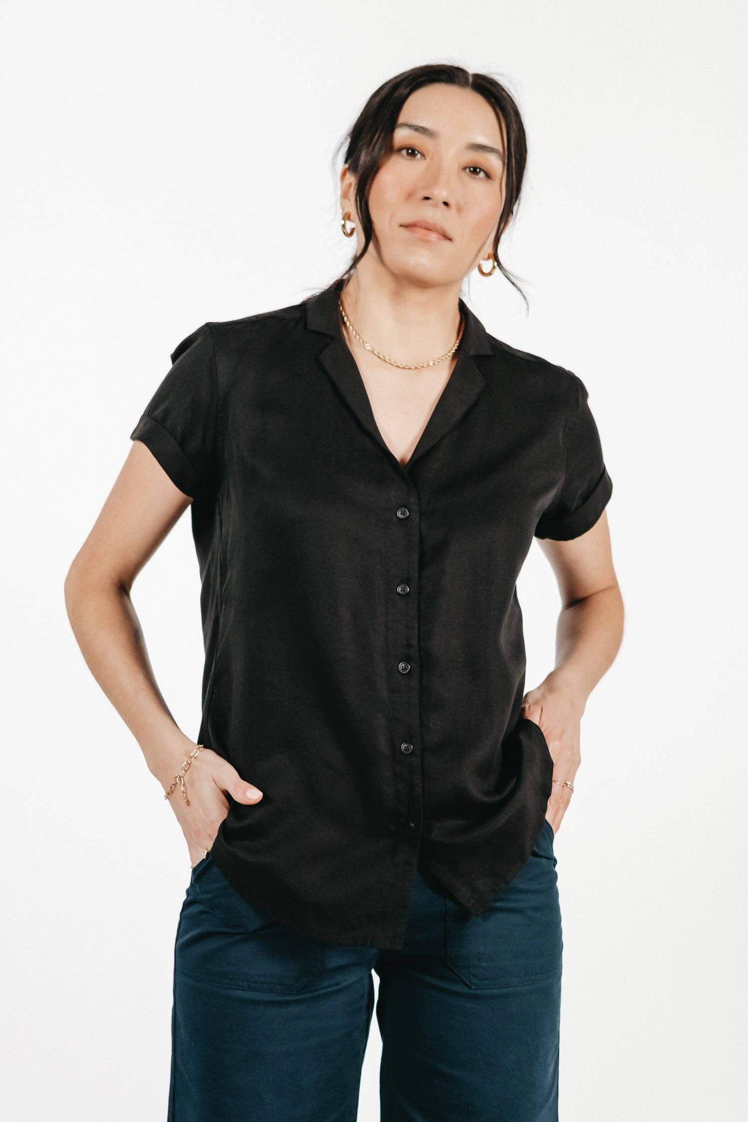 Camicia Innes nera a maniche corte
