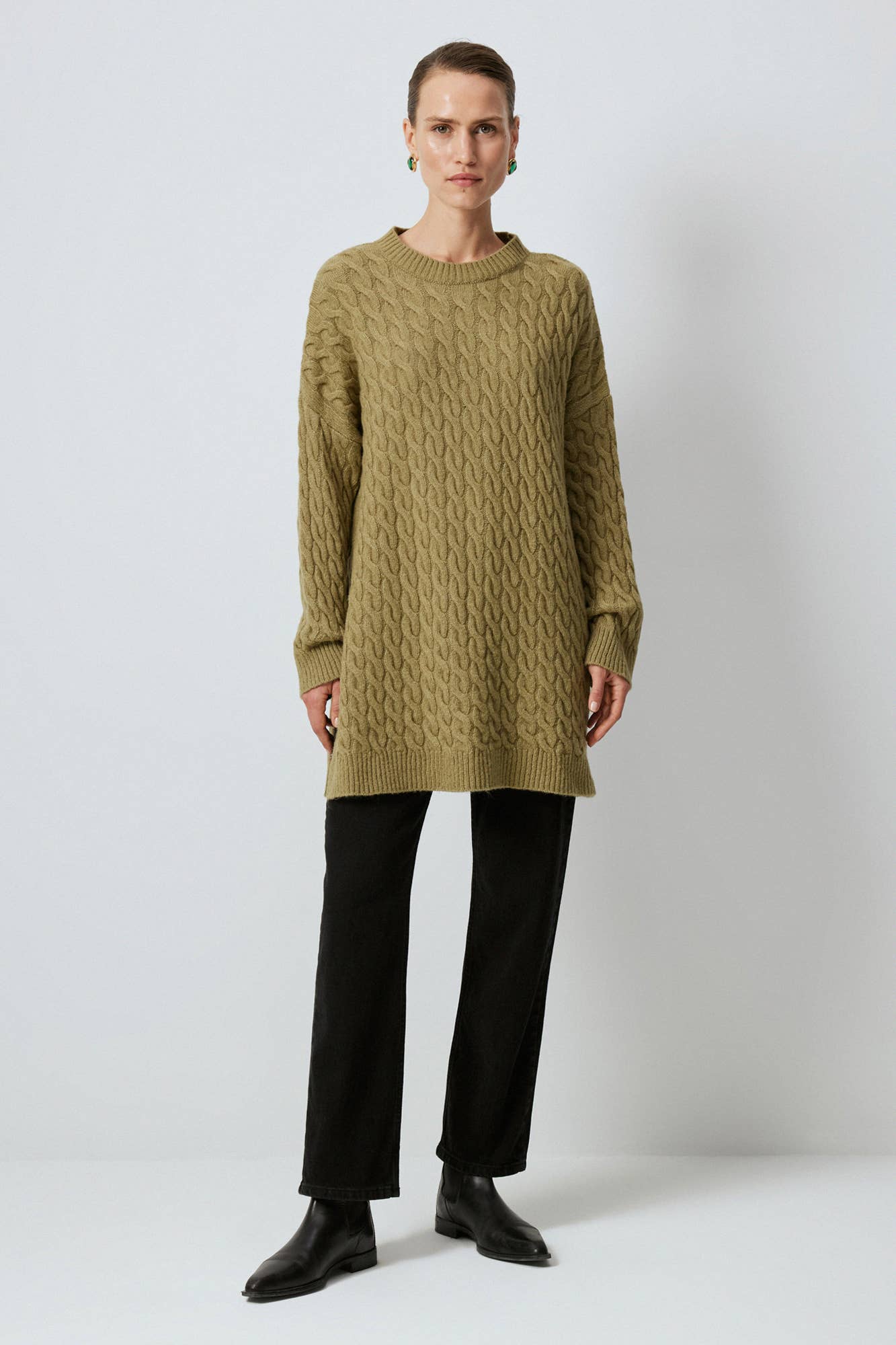 Maglione oversize a trecce verde oliva