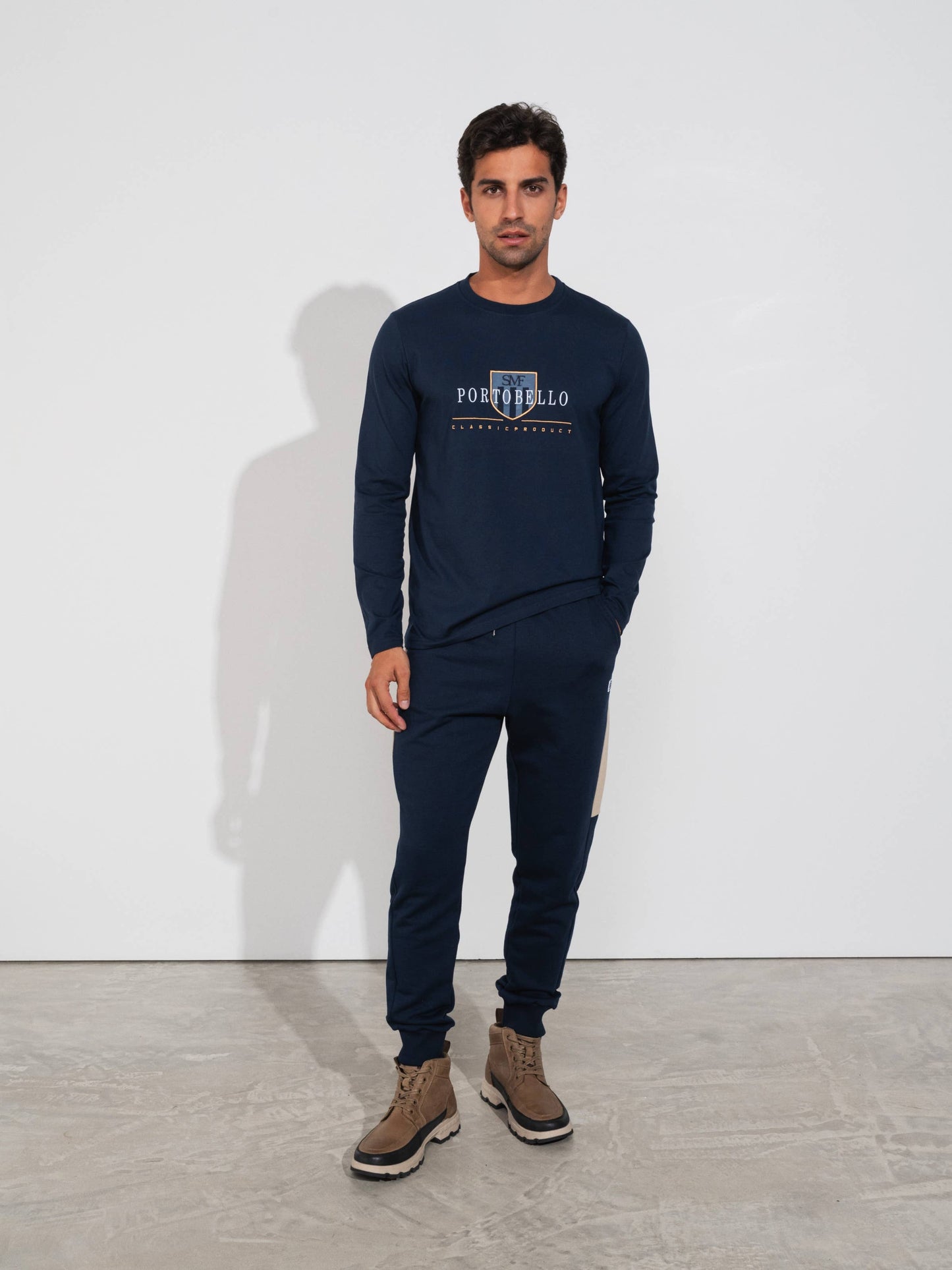 Pantaloni jogger con inserti in peluche e coulisse