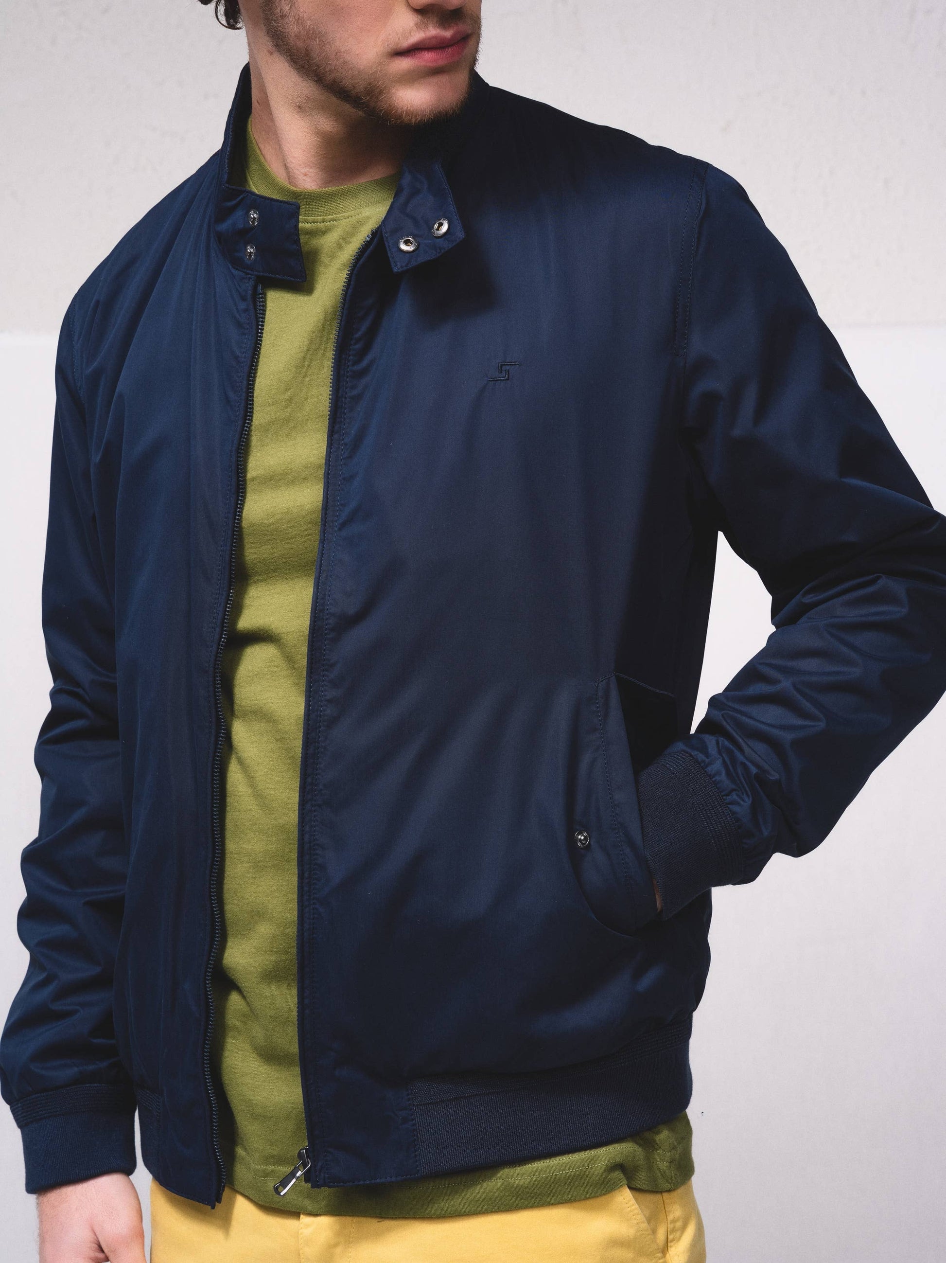 Giacca bomber leggera con zip