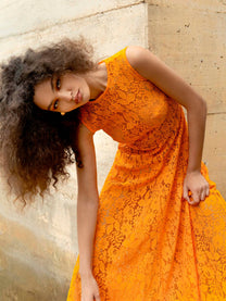 Abito midi in pizzo arancione Loki