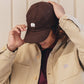 Cappellino in cotone con logo ricamato marrone