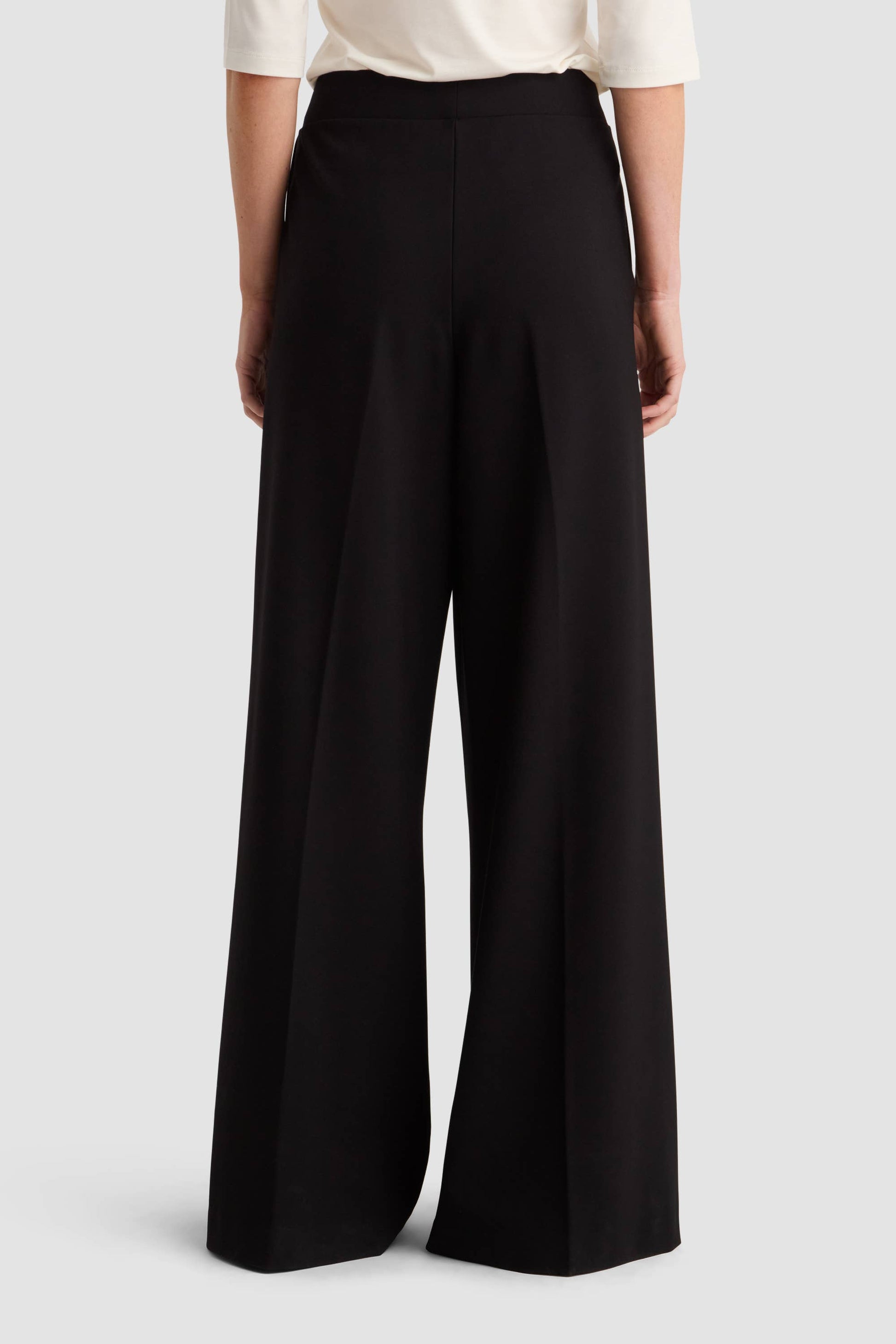 Pantaloni culotte estivi in cotone e lino verde