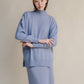Maglione leggero dolcevita in misto cashmere con spacchi laterali