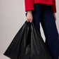 Borsa a spalla oversize in ecopelle nera