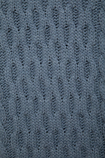 Maglione in maglia strutturata con trecce