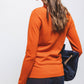 Maglione a maglia liscia con collo alto