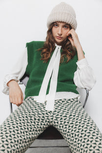 Gilet in maglia rasata con girocollo