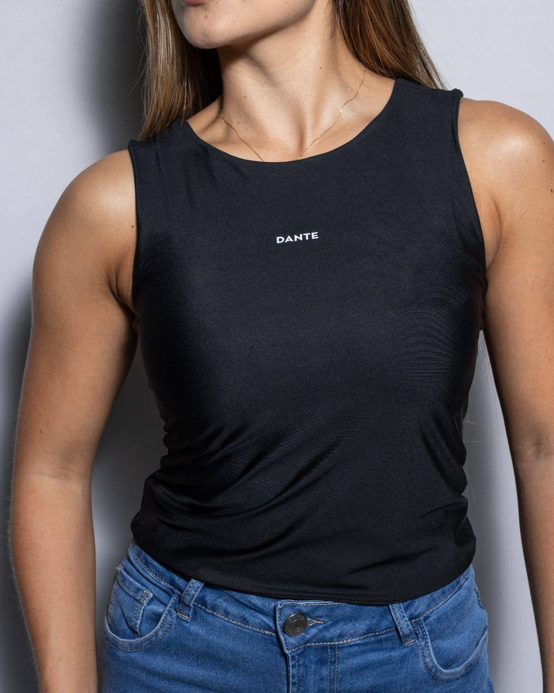 Top nero antimacchia in lycra