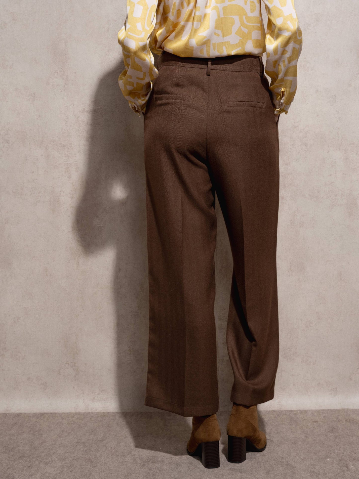 Pantaloni palazzo eleganti a vita alta