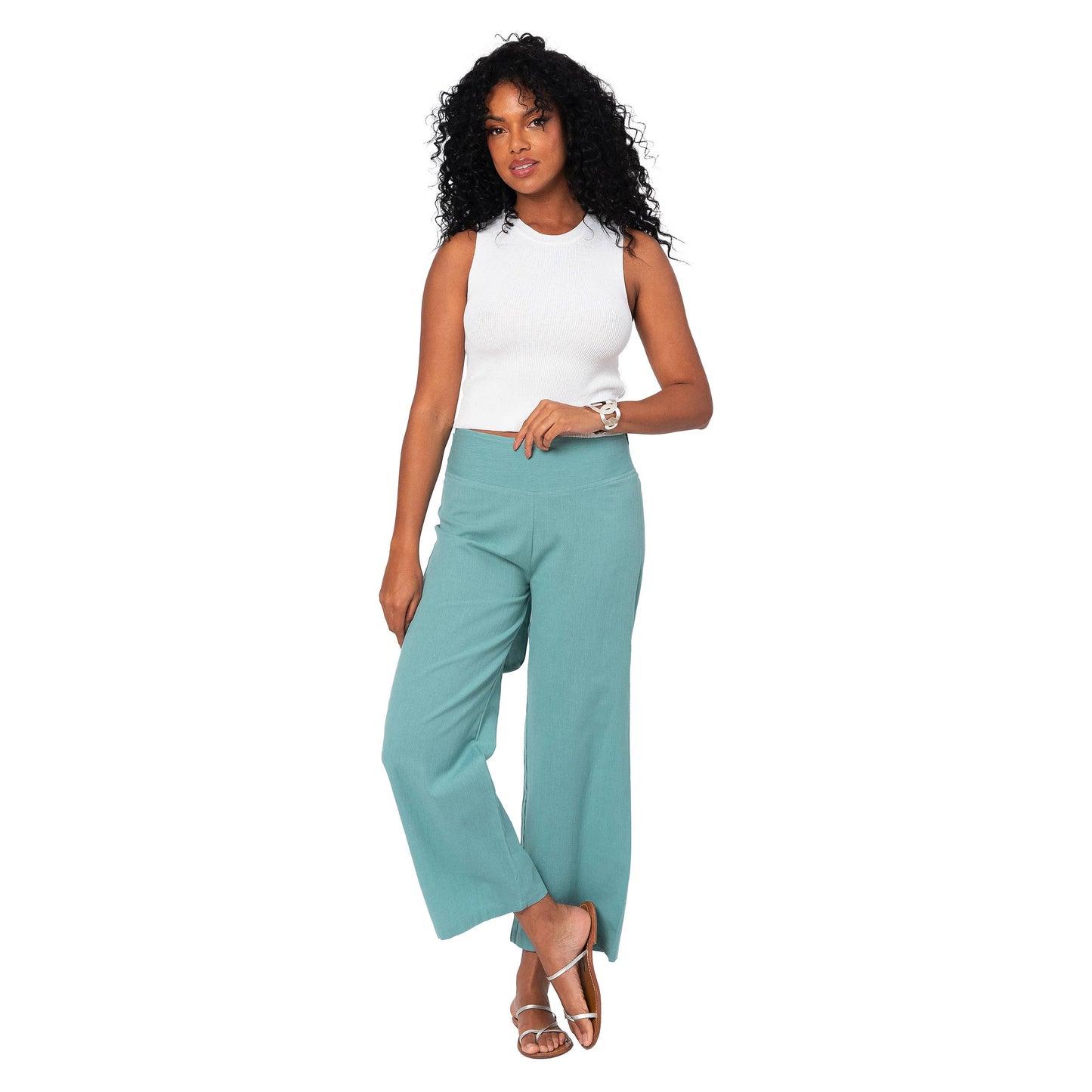 Pantaloni estivi cropped in cotone e lino turchese