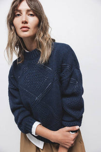 Maglione strutturato a maglia con girocollo