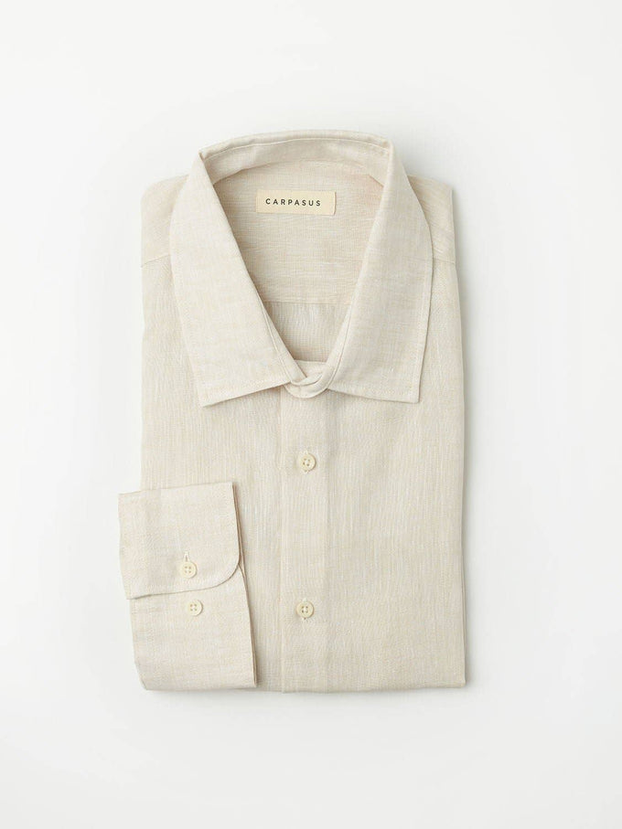 Camicia in lino sartoriale su misura in colore naturale