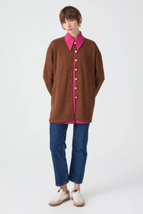 Cardigan lungo a costine con bottoni