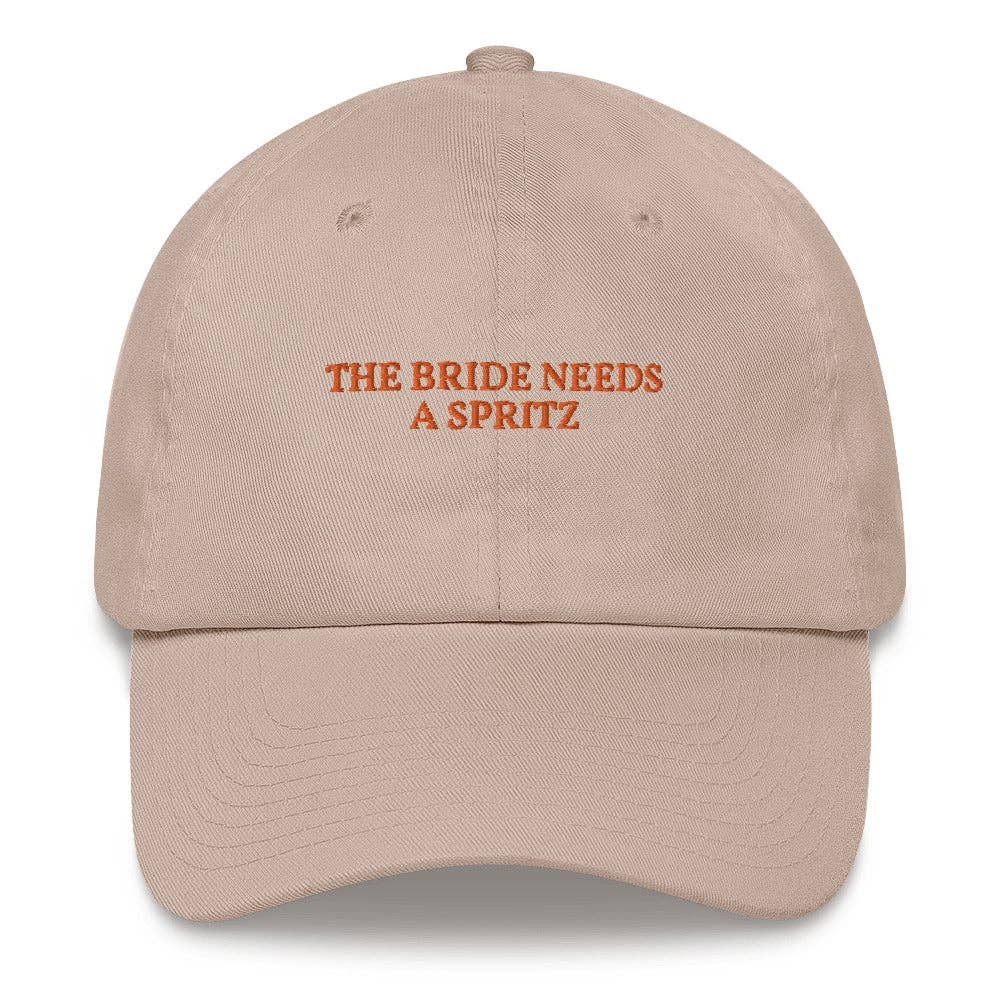 Cappellino ricamato "The Bride Needs a Spritz"
