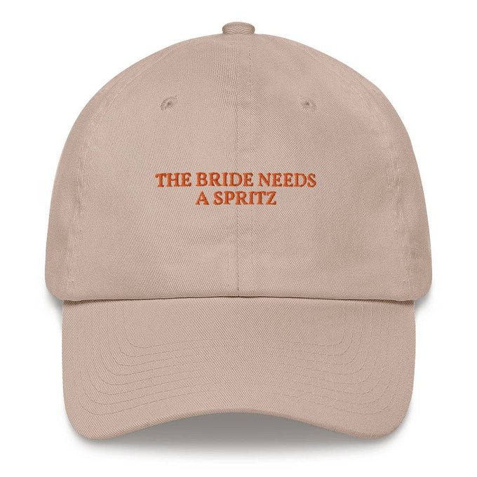 Cappellino ricamato "The Bride Needs a Spritz"