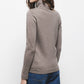 Maglione dolcevita a maglia rasata da donna