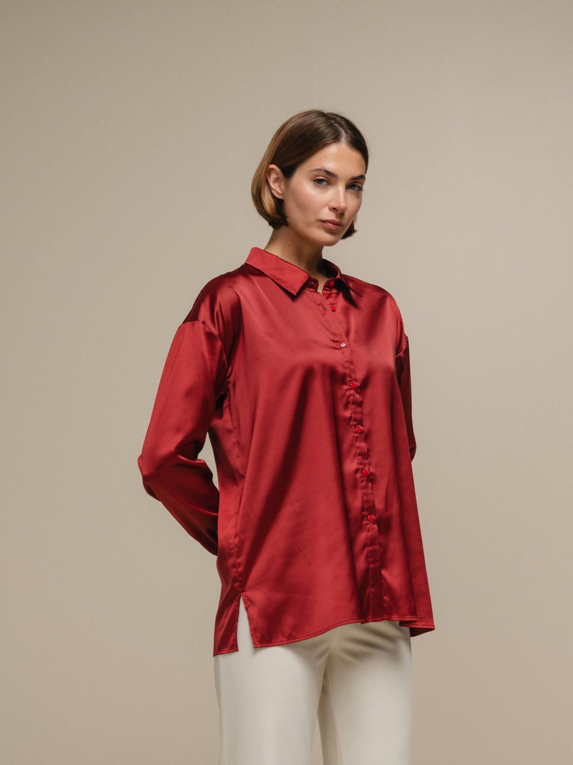 Camicia satinata da donna in poliestere