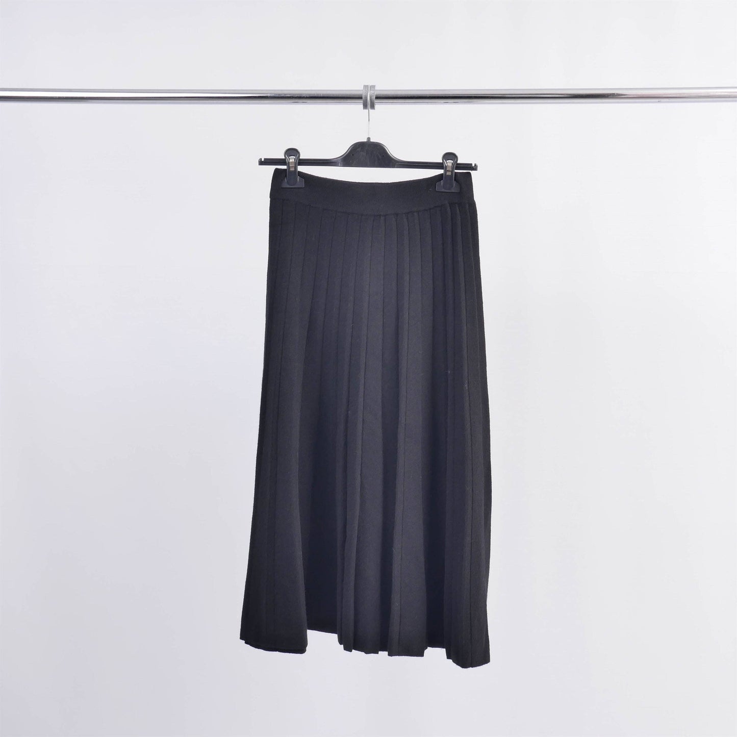 Gonna midi in maglia plissettata elasticizzata