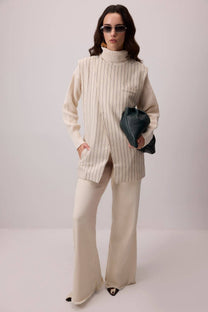 Gilet a collo alto a righe in misto lino e cotone
