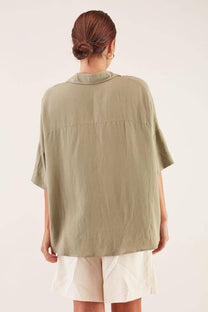 Camicia in lino a maniche corte dal fit morbido