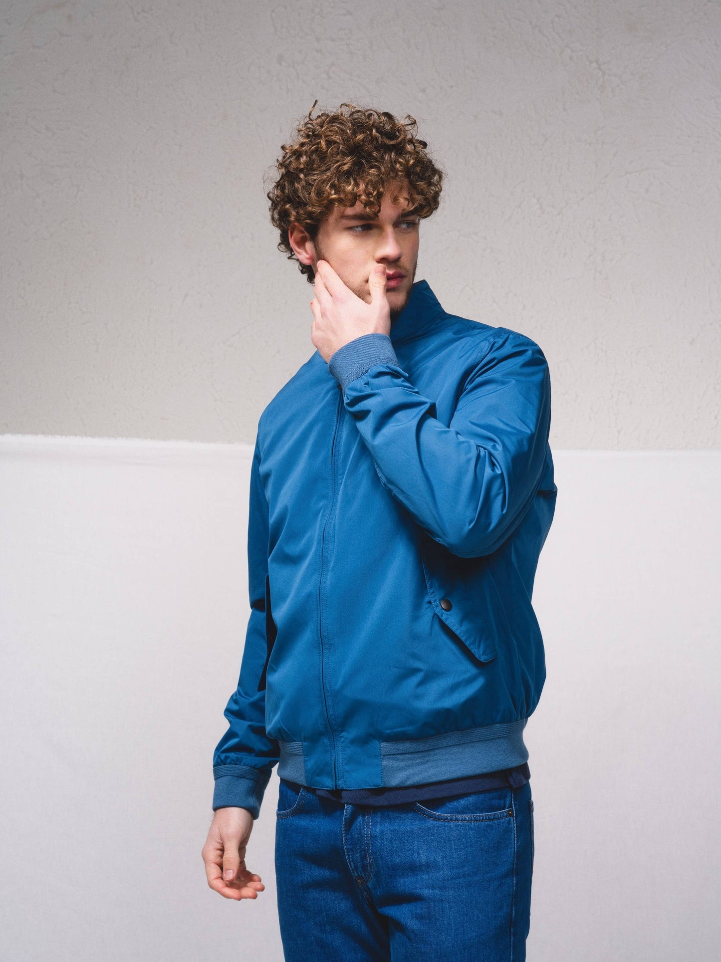 Giacca bomber leggera con zip